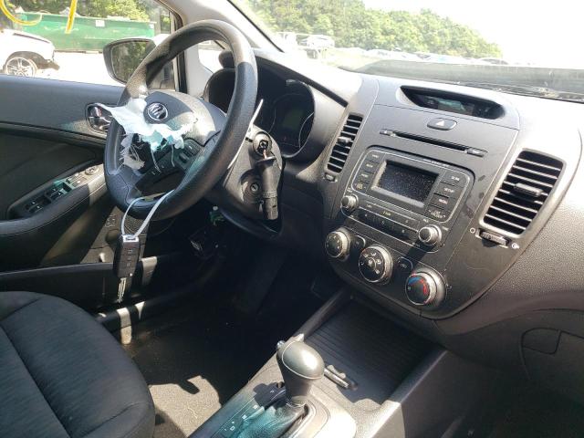 Photo 9 from auction – 2016 KIA FORTE LX with VIN KNAFK4A69G5592782