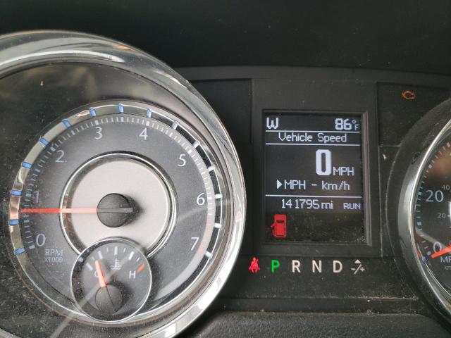 Photo 8 from auction – 2015 CHRYSLER TOWN & COU with VIN 2C4RC1BG3FR717893