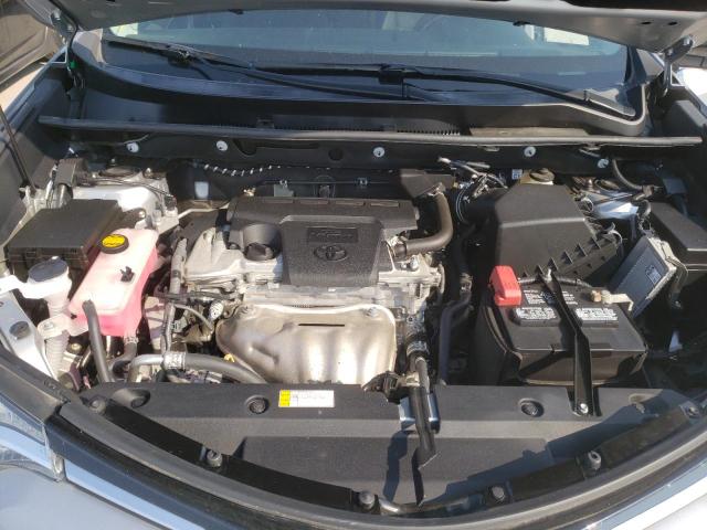 Photo 7 from auction – 2018 TOYOTA RAV4 LE with VIN 2T3BFREV5JW784964