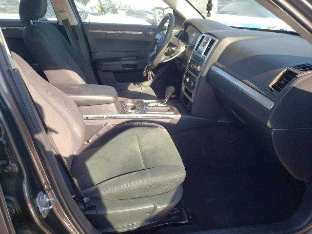 Photo 5 from auction – 2010 CHRYSLER 300 TOURIN with VIN 2C3CA4CD8AH105631