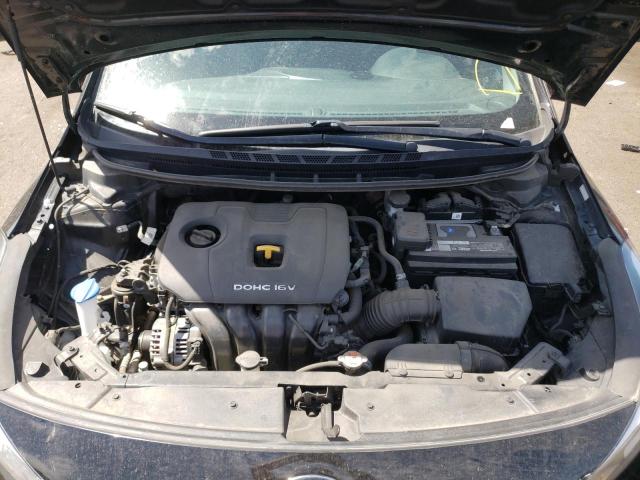 Photo 7 from auction – 2017 KIA FORTE LX with VIN 3KPFL4A79HE013840