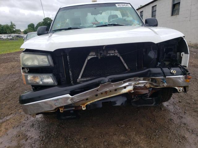 Photo 9 from auction – 2005 CHEVROLET SILVERADO with VIN 1GCEC14X25Z244908