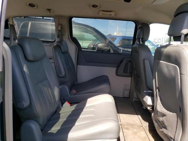 Photo 6 from auction – 2010 CHRYSLER TOWN & COU with VIN 2A4RR5DXXAR329369