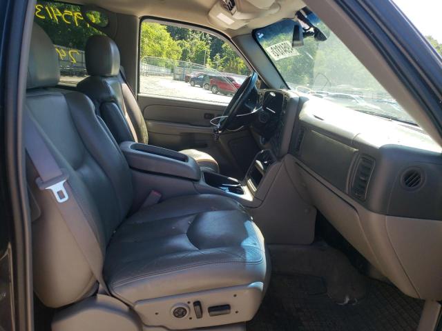 Photo 5 from auction – 2004 CHEVROLET SUBURBAN K with VIN 1GNFK16T64J259174