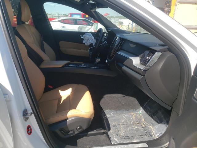 Photo 5 from auction – 2018 VOLVO XC60 T5 with VIN LYV102RK5JB109949