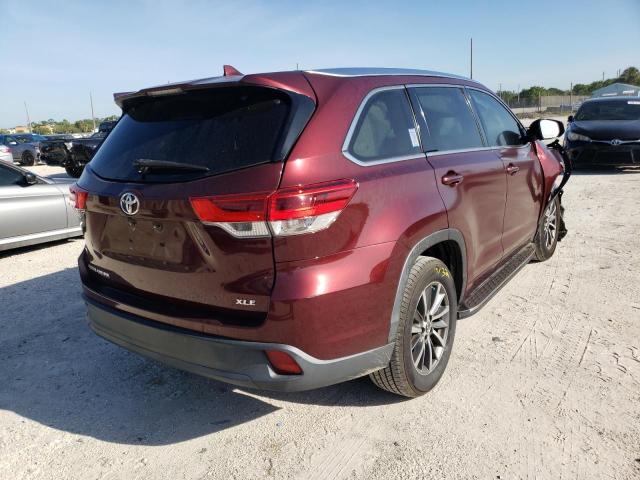 Photo 4 from auction – 2017 TOYOTA HIGHLANDER with VIN 5TDKZRFH3HS188845