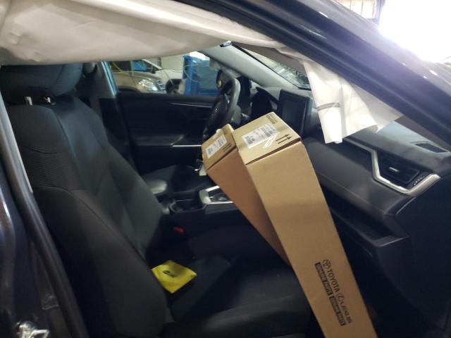 Photo 5 from auction – 2019 TOYOTA RAV4 LE with VIN 2T3F1RFV5KW056805