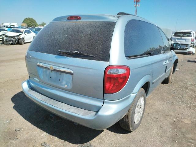 Photo 4 from auction – 2006 CHRYSLER TOWN & COU with VIN 1A4GP45R56B630838