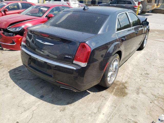 Photo 4 from auction – 2016 CHRYSLER 300 LIMITE with VIN 2C3CCAAG1GH208095