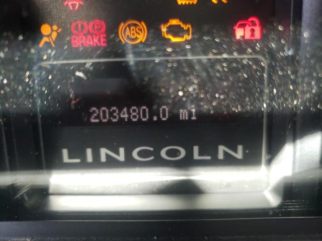 Photo 8 from auction – 2010 LINCOLN NAVIGATOR with VIN 5LMJJ2J53AEJ05510