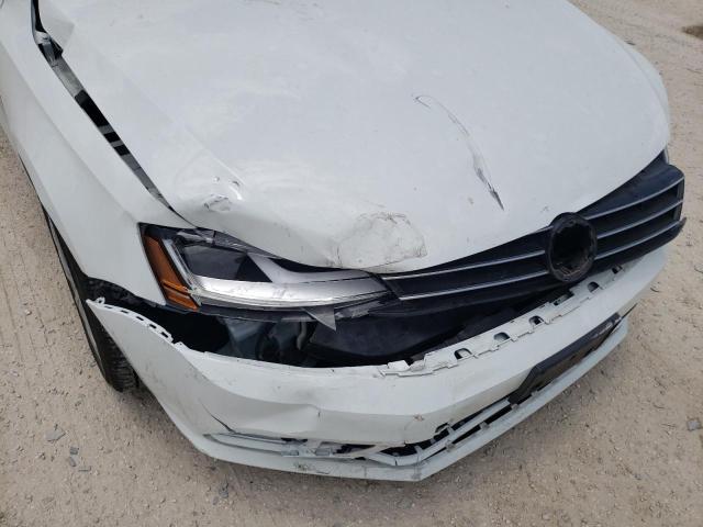Photo 9 from auction – 2017 VOLKSWAGEN JETTA S with VIN 3VW2B7AJ6HM376145