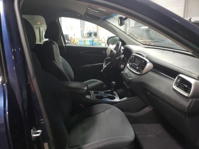 Photo 5 from auction – 2016 KIA SORENTO LX with VIN 5XYPGDA33GG109311
