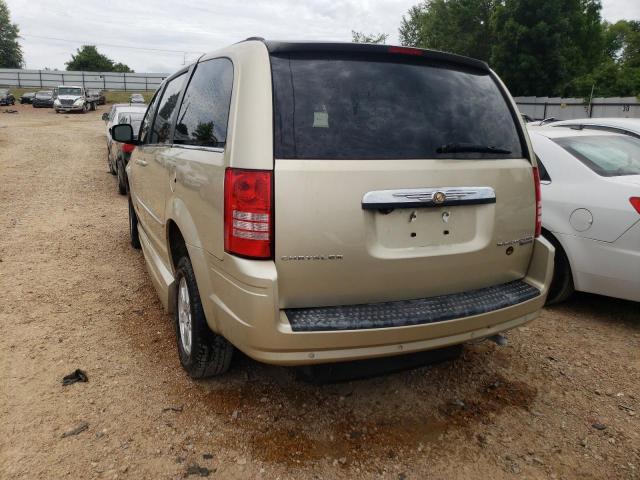 Photo 3 from auction – 2010 CHRYSLER TOWN & COU with VIN 2A4RR8D12AR368907