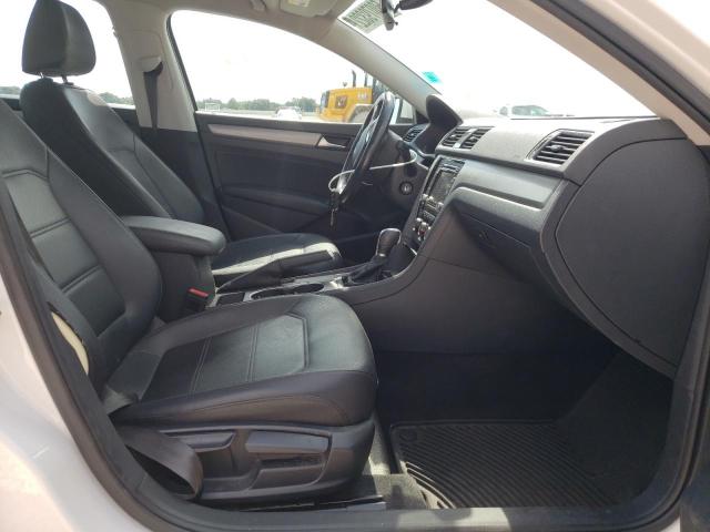 Photo 5 from auction – 2015 VOLKSWAGEN PASSAT SE with VIN 1VWBV7A38FC078073