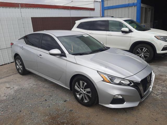 NISSAN ALTIMA S 2019 with VIN 1N4BL4BVXKC210709 - Photo from auction