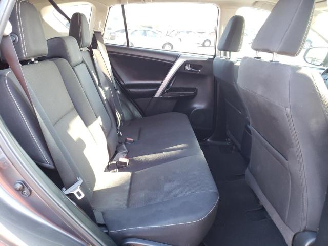 Photo 6 from auction – 2017 TOYOTA RAV4 XLE with VIN 2T3WFREV2HW387806