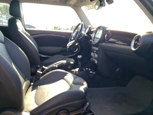 Photo 5 from auction – 2010 MINI COOPER S C with VIN WMWMM3C54ATP75137