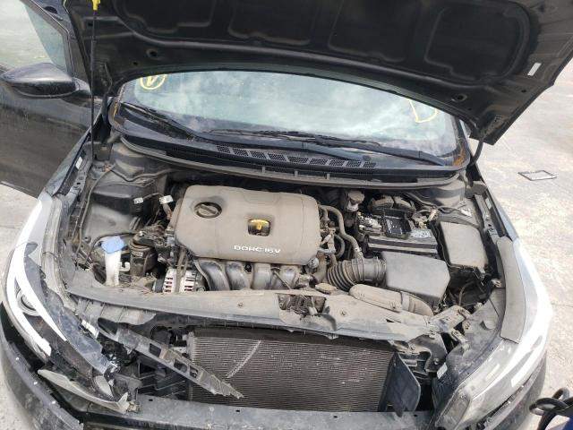 Photo 7 from auction – 2018 KIA FORTE LX with VIN 3KPFL4A75JE164857