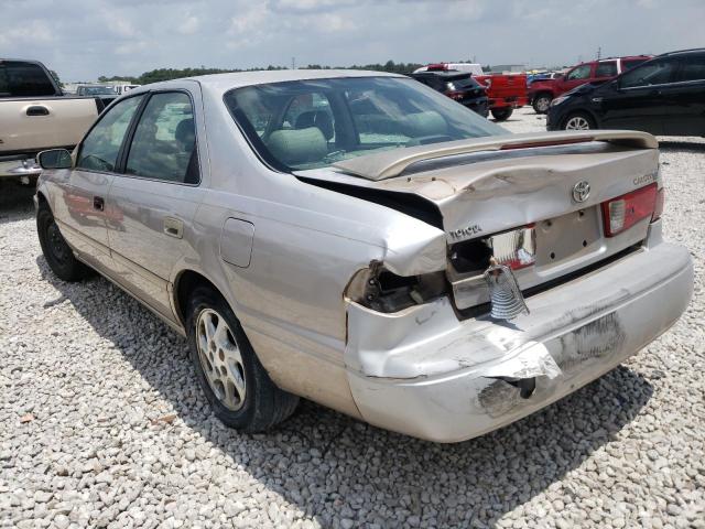 Photo 3 from auction – 2000 TOYOTA CAMRY CE with VIN 4T1BG22K0YU999962