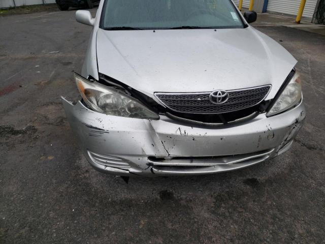 Photo 9 from auction – 2004 TOYOTA CAMRY with VIN 4T1BE32K14U835898