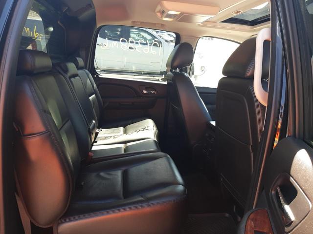 Photo 6 from auction – 2011 CHEVROLET AVALANCHE with VIN 3GNTKGE32BG117300
