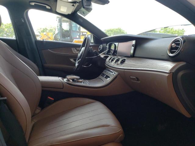 Photo 5 from auction – 2018 MERCEDES-BENZ E 300 with VIN WDDZF4JB7JA293524