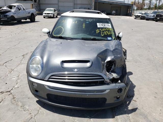 Photo 9 from auction – 2004 MINI COOPER S with VIN WMWRE33404TD88652
