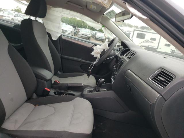 Photo 5 from auction – 2017 VOLKSWAGEN JETTA S with VIN 3VW2B7AJ9HM251446