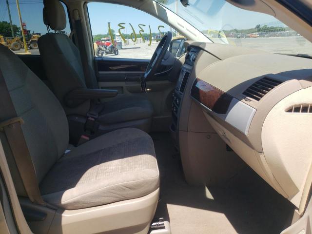 Photo 5 from auction – 2010 CHRYSLER TOWN & COU with VIN 2A4RR5D12AR391456