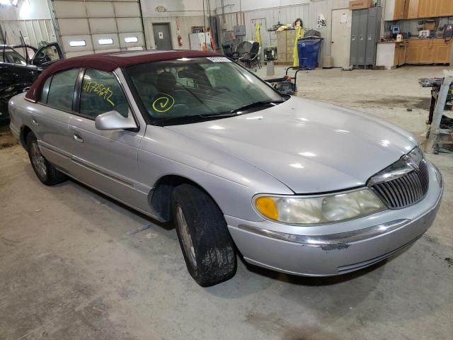 Zdjęcie 1 z aukcji – 2002 LINCOLN CONTINENTA z VIN 1LNHM97V72Y640543