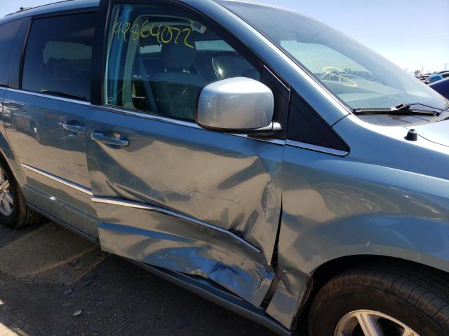 Photo 9 from auction – 2009 CHRYSLER TOWN & COU with VIN 2A8HR54159R625272