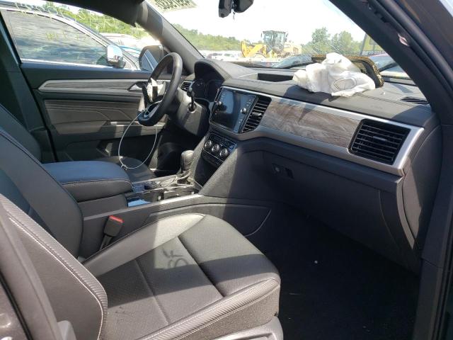 Photo 5 from auction – 2022 VOLKSWAGEN ATLAS CROS with VIN 1V2KC2CA6NC214026