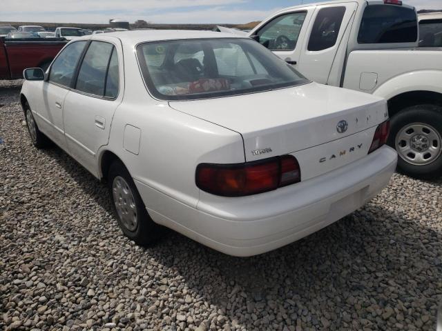 Photo 3 from auction – 1995 TOYOTA CAMRY LE with VIN JT2SK12E4S0322654