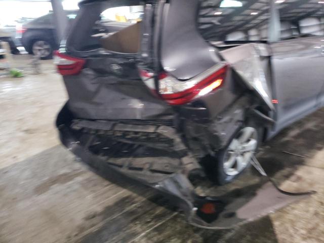Photo 9 from auction – 2015 TOYOTA SIENNA LE with VIN 5TDKK3DC7FS686262