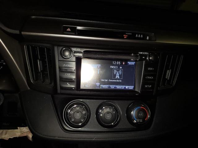 Photo 9 from auction – 2018 TOYOTA RAV4 LE with VIN JTMBFREV8JJ176192