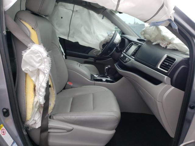 Photo 5 from auction – 2016 TOYOTA HIGHLANDER with VIN 5TDJKRFH5GS504132
