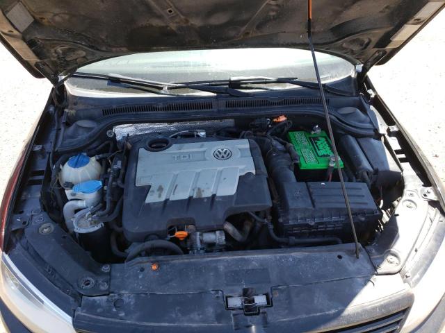 Photo 7 from auction – 2012 VOLKSWAGEN JETTA TDI with VIN 3VWLL7AJ5CM087350
