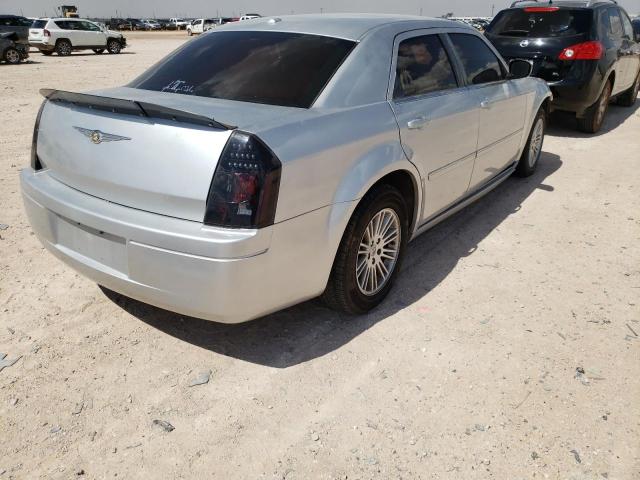 Photo 4 from auction – 2007 CHRYSLER 300 with VIN 2C3KA43R97H710550