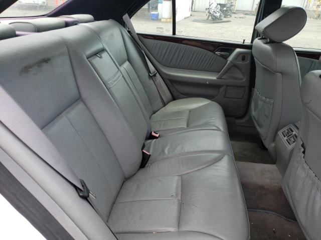 Photo 6 from auction – 1996 MERCEDES-BENZ E 320 with VIN WDBJF55F7TJ009160