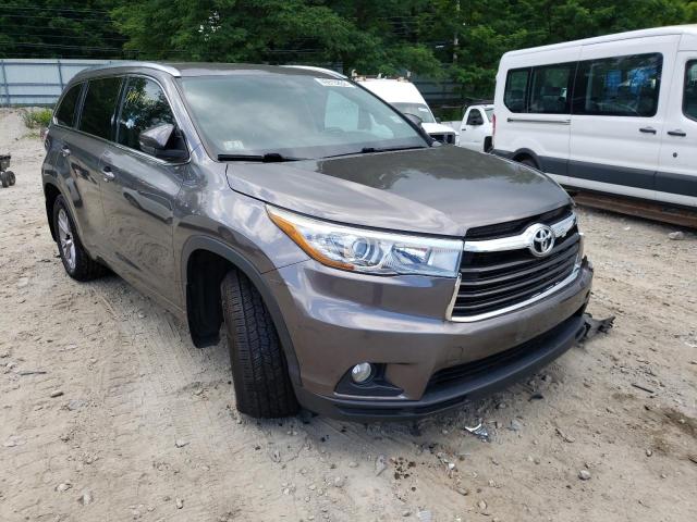 TOYOTA HIGHLANDER 2015 مع رقم تعريف المركبة 5TDJKRFH0FS171109 - صورة من المزاد