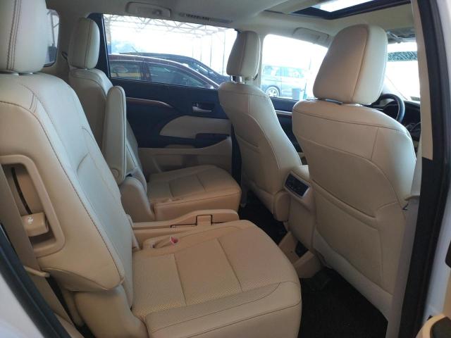 Photo 6 from auction – 2017 TOYOTA HIGHLANDER with VIN 5TDYZRFHXHS217395
