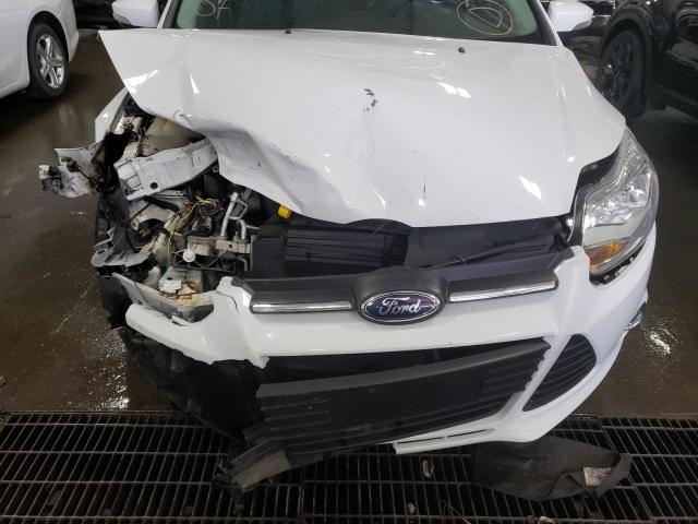 Photo 9 from auction – 2014 FORD FOCUS SE with VIN 1FADP3F21EL206902