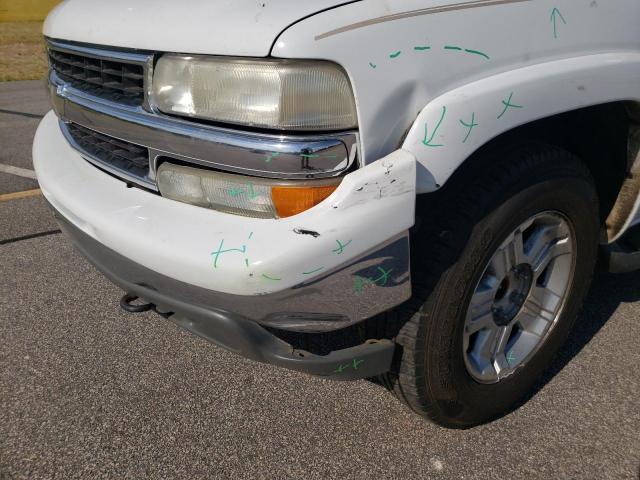 Photo 9 from auction – 2002 CHEVROLET SUBURBAN C with VIN 1GNEC16Z22J111128