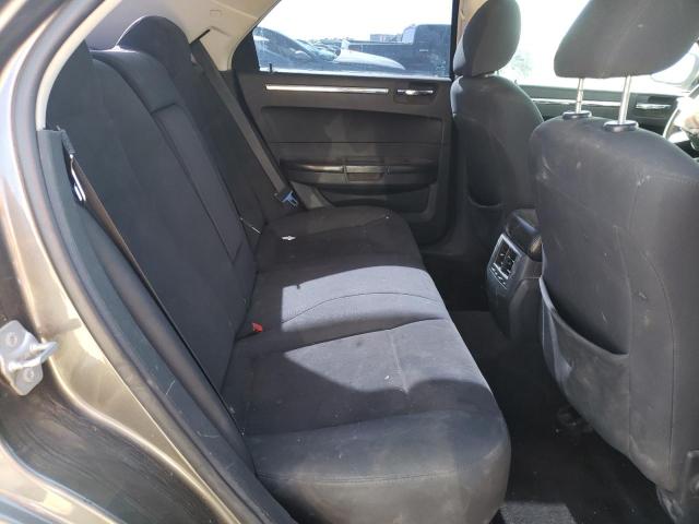 Photo 6 from auction – 2010 CHRYSLER 300 TOURIN with VIN 2C3CA4CD2AH104622
