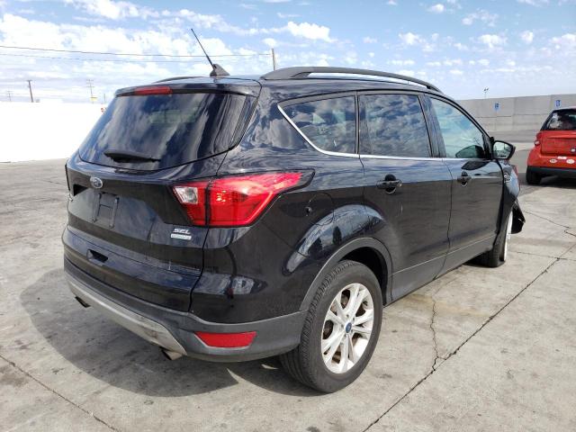Photo 4 from auction – 2019 FORD ESCAPE SEL with VIN 1FMCU0HD3KUB82695
