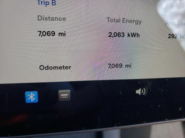 Photo 8 from auction – 2021 TESLA MODEL Y with VIN 5YJYGAEE1MF304597