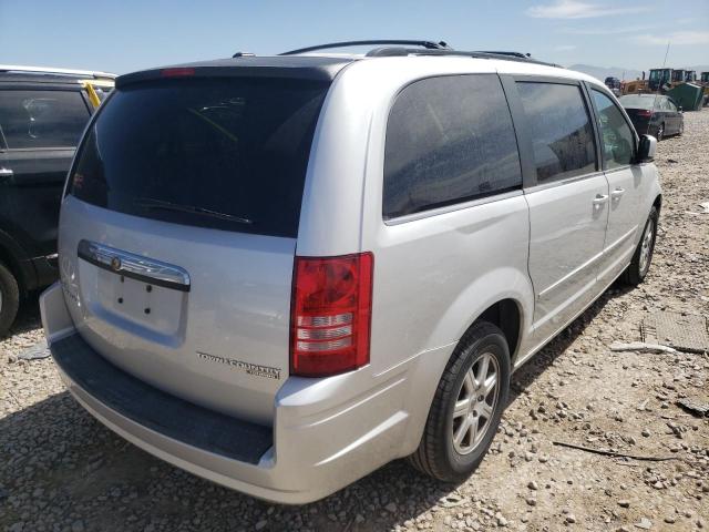 Photo 4 from auction – 2010 CHRYSLER TOWN & COU with VIN 2A4RR5D12AR413228