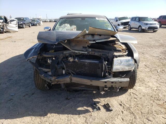Photo 9 from auction – 2010 CHRYSLER 300 TOURIN with VIN 2C3CA4CD2AH104622