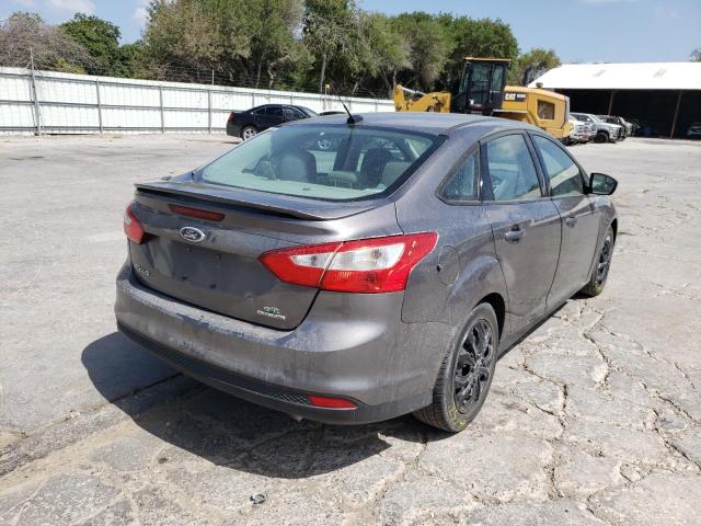 Photo 4 from auction – 2014 FORD FOCUS SE with VIN 1FADP3F28EL393622