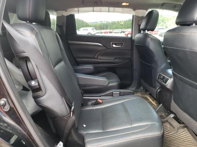 Photo 6 from auction – 2019 TOYOTA HIGHLANDER with VIN 5TDDGRFH0KS072640